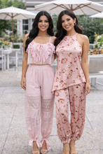 Load image into Gallery viewer, Satin floral set!
